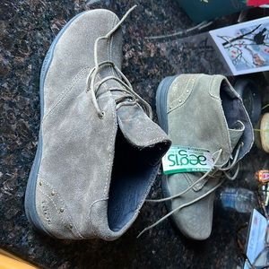 Taos grey suede ankle booties women new